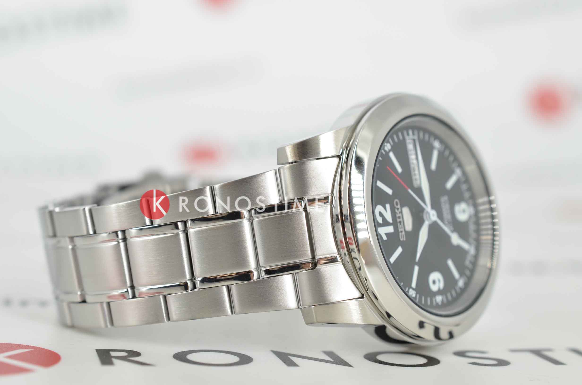 Оригинальные часы Seiko Seiko 5 Regular SNKE63J1 механические калибр механизма  общий вид